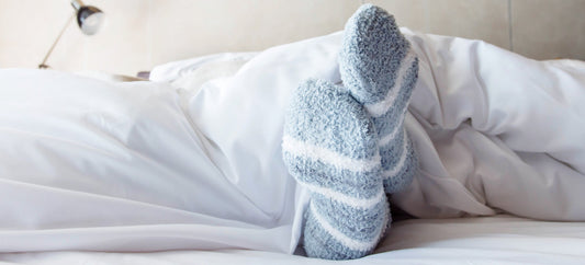 Dormir com meias: sim ou não?