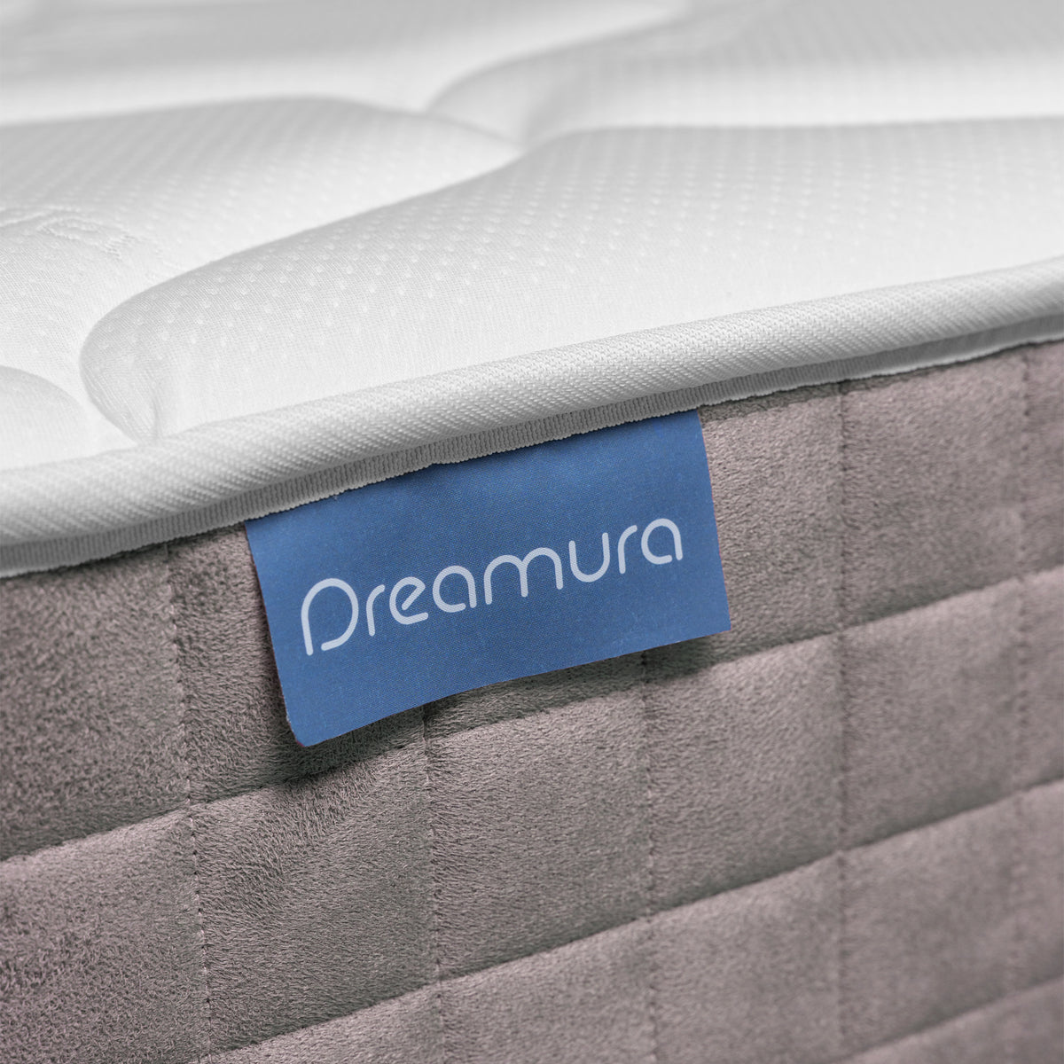 Colchão Kaizen Dreamura - detalhe das três camadas de espuma do colchão do bundle Manabi