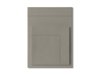 Conjunto Lençóis Pākēru Taupe Dreamura - detalhe do tecido percal mate