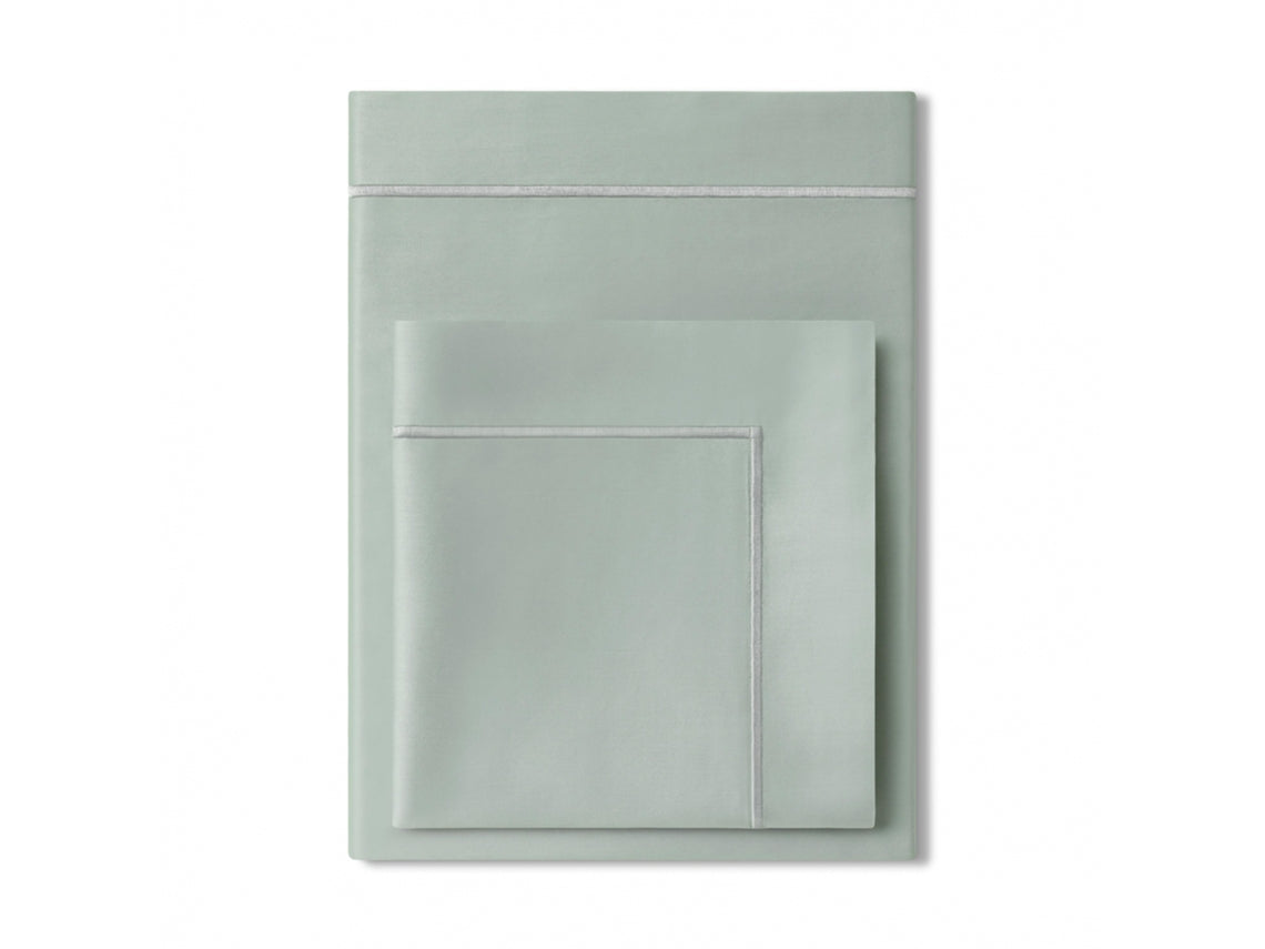 Conjunto Lençóis Saten Verde Dreamura - detalhe do tecido cetim acetinado